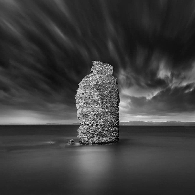 taming-the-waves-george-digalakis-06.jpg