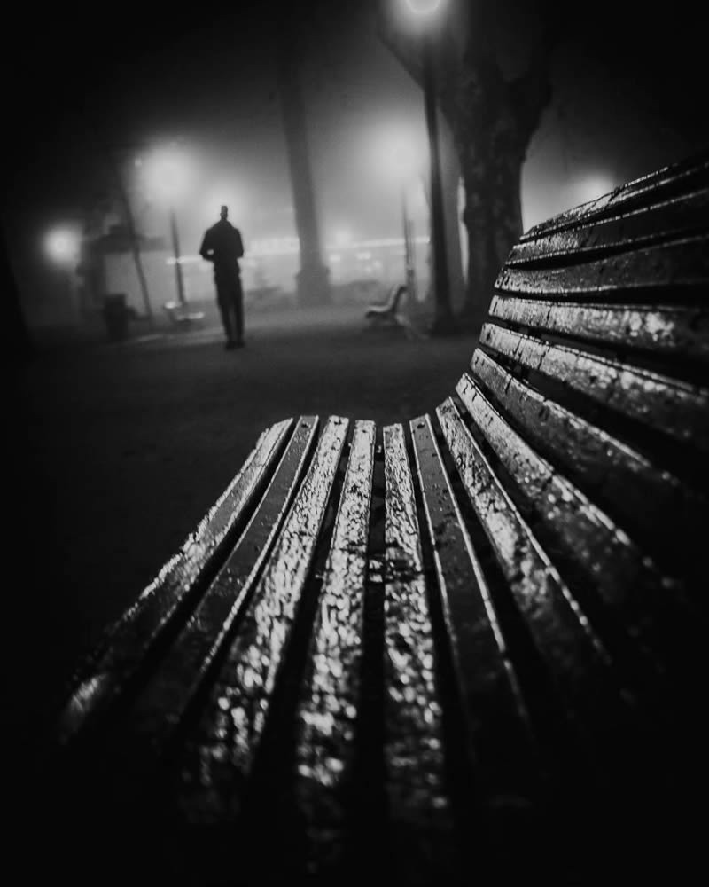 black-and-white-street-photography-joao-cabral-10.jpg