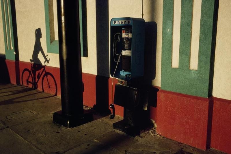 29_master_of_color_street_photography_constantine_manos.jpg