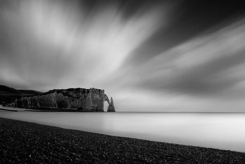 long-exposure-black-and-white-photography-arnaud-bathiard-08.jpg