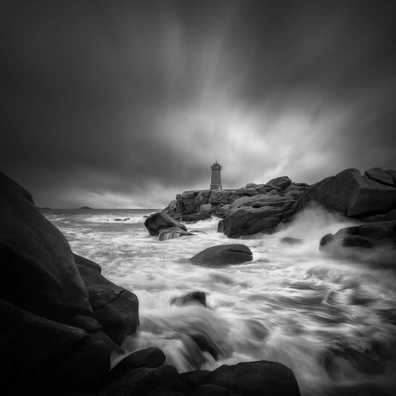 long-exposure-black-and-white-photography-arnaud-bathiard-10.jpg
